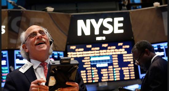 文艺复兴科技Q2增持英伟达(NVDA.US)、奈飞(NFLX.US) 清仓AMD(AMD.US)等
