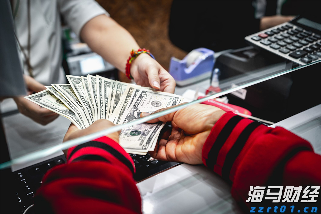 香港财库局许正宇：今年前7个月港股IPO集资总额约1270亿港元 同比升幅逾六倍